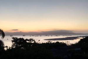 Ap 1 quarto em Ponta das Canas, belíssima vista