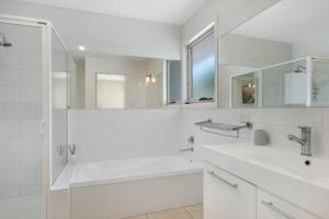 The Rest Retreat Getaway 15 Mins to CBD 3 Bed