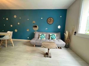 Appartements Ulis tres beau 2 pieces tout equipe : photos des chambres