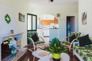 Achilleion Holiday Home