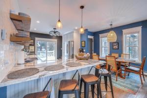 17 Mi to Ski Slopes! Retreat Near Lake Michigan