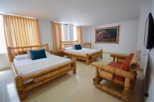 Hotel Toledo Plaza