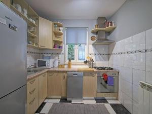 Apartments with WiFi Postira, Brac - 22196