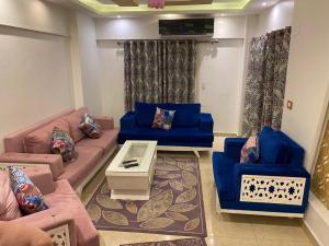 city sister apartments sea view للعائلات فقط