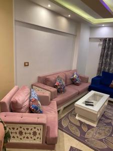 city sister apartments sea view للعائلات فقط