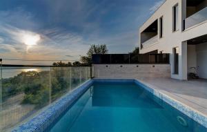 Cozy Home In Dramalj With Sauna