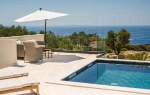 5 Bedroom Stunning Home In Novalja 