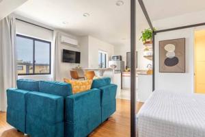 Modern Stylish Studio Manhattan Beach - MB44A DO NOT REACTIVATE