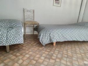 Pavillon Climatisé 2 Pièces + Mezzanine, Terrasse, Parking Privé, à 400m de la Plage - FR-1-776-9