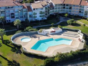 Appartement 3 pers avec piscine, terrasse et parking privé - FR-1-776-22