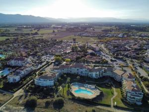 Appartement 3 pers avec piscine, terrasse et parking privé - FR-1-776-22