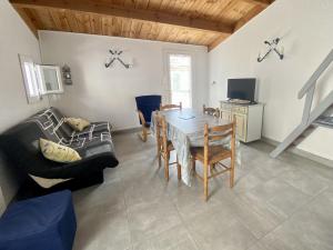 Maison T2 avec Piscine Chauffée, Tennis Proche Mer - FR-1-231-304