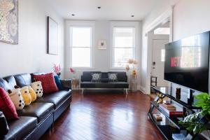 Comfortable 4 Bedroom Home with City View Near Capitol Hill Washington DC