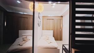 Stunning 1-Bedroom Condo