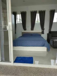 Nongnuchs Homestay Queen Bed - Ban Nong Han