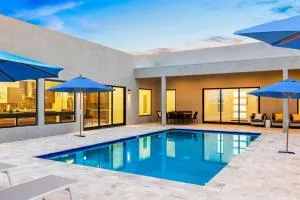 Sonoran Desert Chic - Pinnacle Peak Village