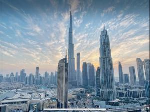 Daniels 2BR at Downtown with Burj Khalifa View