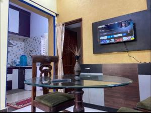 The bluebird residence