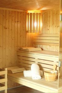 LES BASTIDES DE CHANTERAINE Bungalows, Lodges & Spa