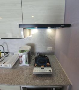 BEACH FRONT modern room + Free hi speed Wi-Fi