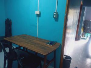 Couple room blue RODEWAY HOUSE SPACE RENTAL