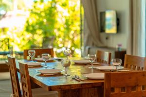 Stunning Belle Mare Beachfront Apartment