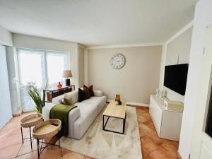 Moderne Wohnung am Waldrand, 5 Minuten zur Autobahn in alle Richtungen