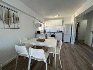 Ático cvistas, recep 24h, piscinas y parking