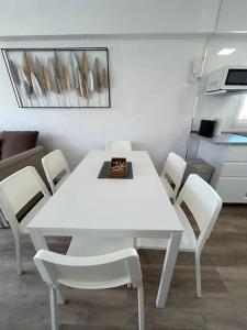 Ático cvistas, recep 24h, piscinas y parking