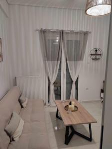 Elegant & Modern Apartment near to Athens Riviera