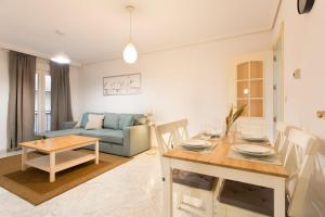 Comfort and beauty with parking space included