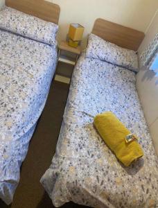 LottieLou’s Hot Tub breaks at Tattershall Lakes