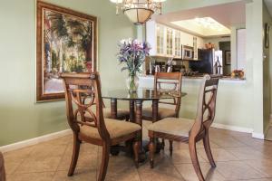 Lands End 9-204 Beach Front