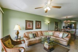 Lands End 9-204 Beach Front