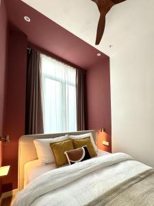 3 min walk-MEIR Cozy 3-4BR house