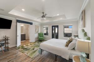 Silver Sands Getaway in Panama City Beach - Private pool, walk to beach, family friendly