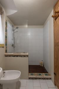 Old Bridge large and unique artful apartment with elevator