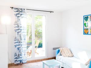 Villa 4 pièces lumineuse avec terrasse, garage, 6 couchages, proche plage et commerces, Narbonne-Plage - FR-1-409-19