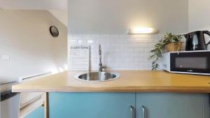 Appartement pro uniquement pas touristes ou familles