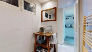 Appartements Appartement pro uniquement pas touristes ou familles : photos des chambres