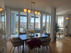 LIBORIA I Villa mit Seeblick 10min vom See