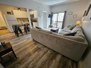 Spacious 3 bedroom Condo Close to Weirs Beach!! - 吉尔福特