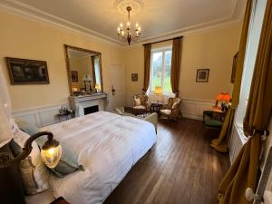 B&B / Chambres d'hotes Chateau du Gue aux Biches : photos des chambres