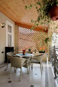 Spacious 165m2 apartment - 3BR & 3 terraces -Zemun Center Lux