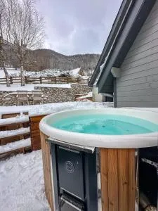 Chalet Le René-Sens - 5 pers - Grande terrasse - bain nordique SPA - Piscine - Razecueillé