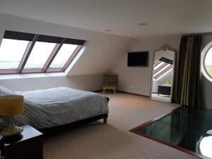 Exceptional 4 bed converted church with hot tub