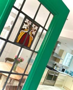 Large Georgian house in heart of Exeter