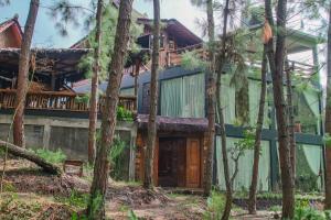 AAA, Omah Kayu, Exclusive Bromo Tour Villa, Managed by Triple A Tour, Including Bromo Jeep Tour and Airport Shuttle