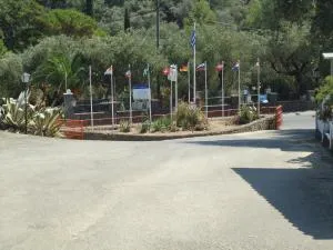 Camping Paleokastritsa - Doukádes