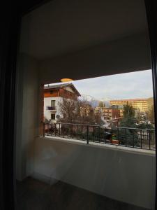Apartment mit Balkon